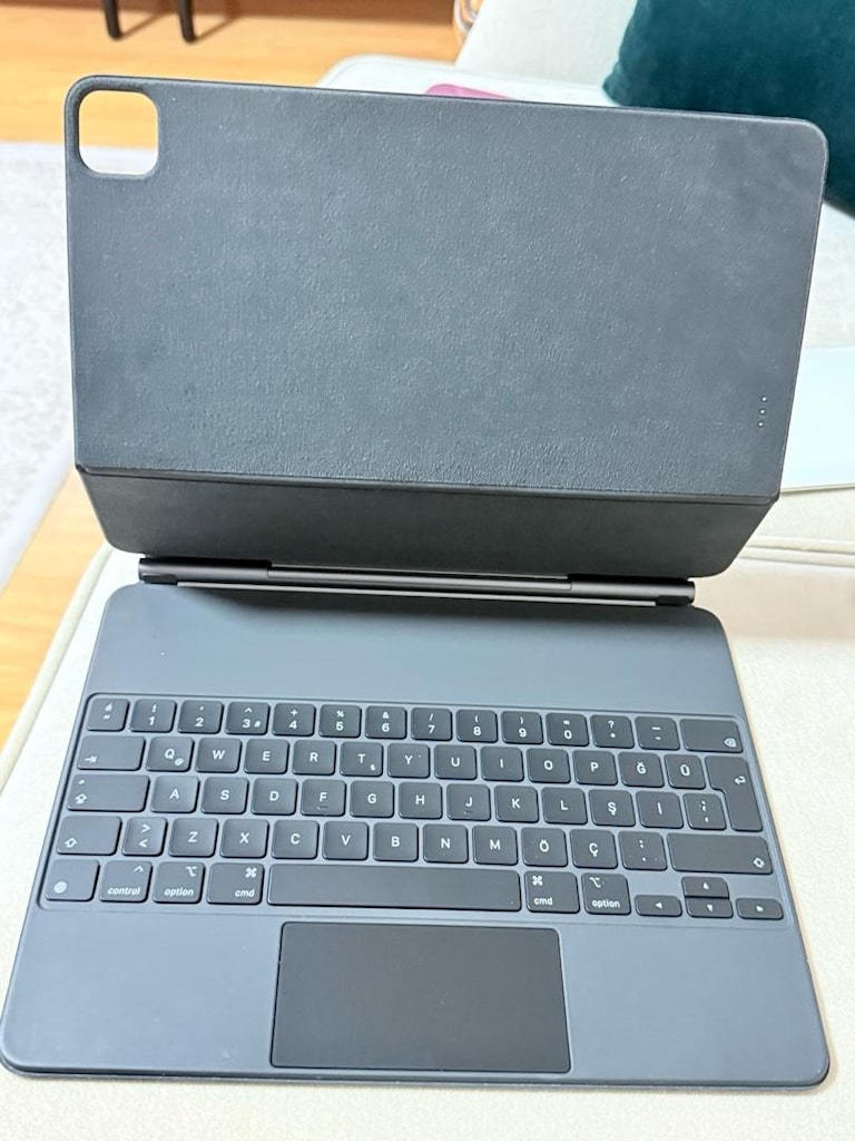 Apple iPad Pro 12.9 M2 128 GB - 4