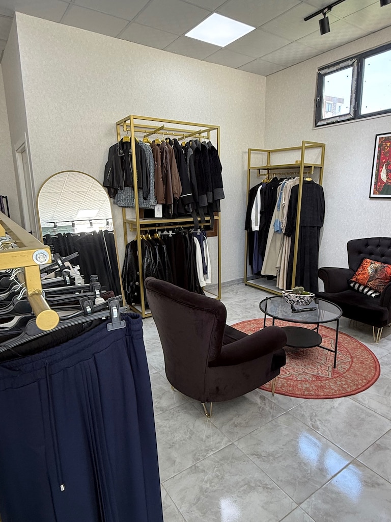 Butik Kapatma Nedeniyle Tüm Ürünler Satılık - 3