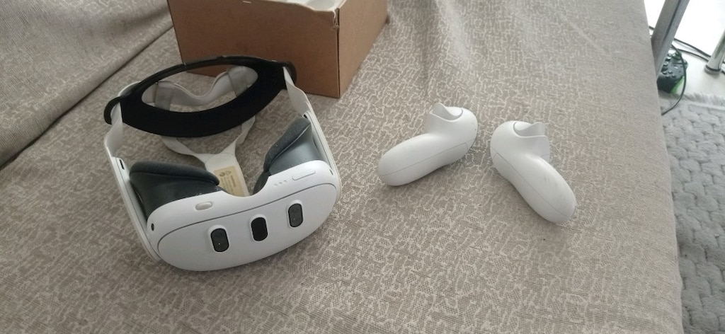 Meta Quest VR Gözlük kutusunda... - 4