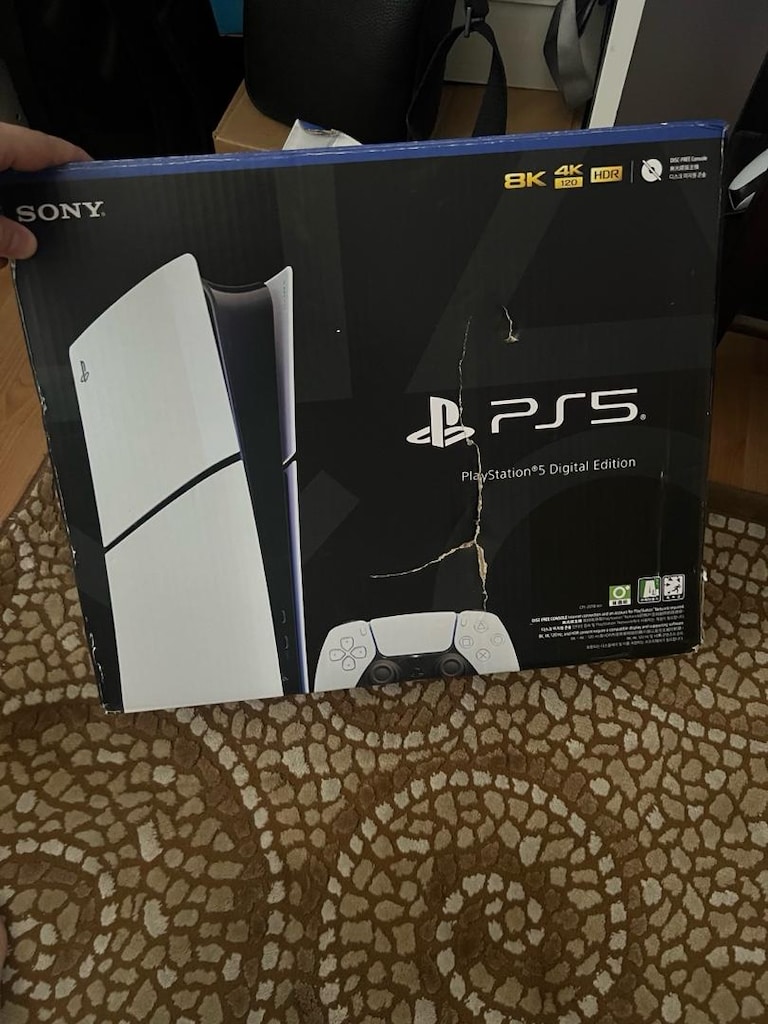 SATILIK PLAYSTATION 5 SLIM DIGITAL + 2 KOL + ŞARJ İSTASYONU - 9
