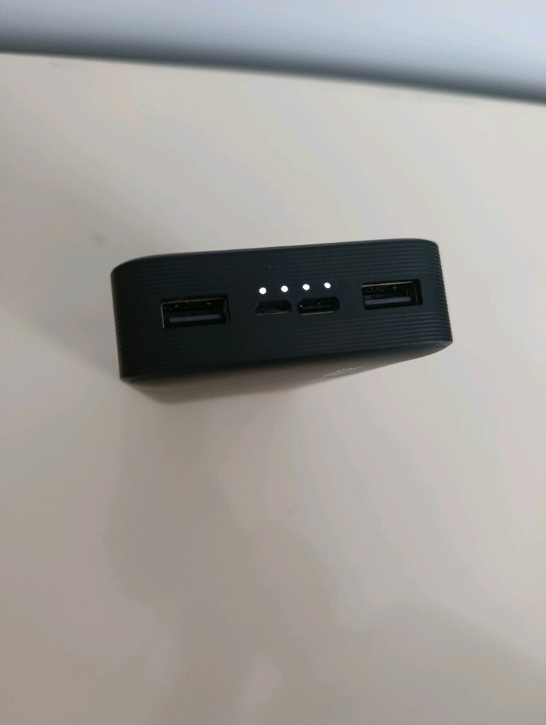 Xiomi 20.000 lik Powerbank... Yeni gibi - 4