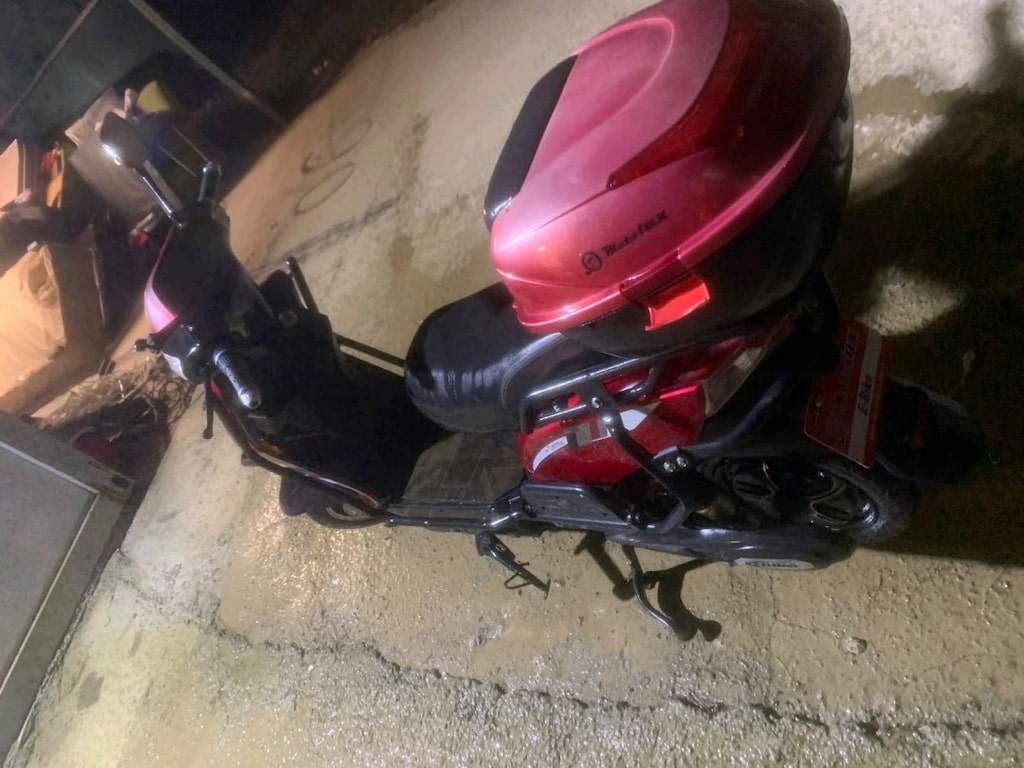 Kırmızı Motax Scooter - 8