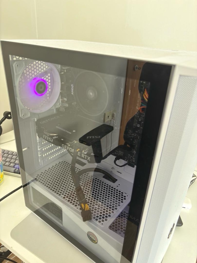 RTX 4060 + R5 5600 / 32 GB RAM / Wi-Fi Anakart / Beyaz Kasa Oyuncu PC - 9