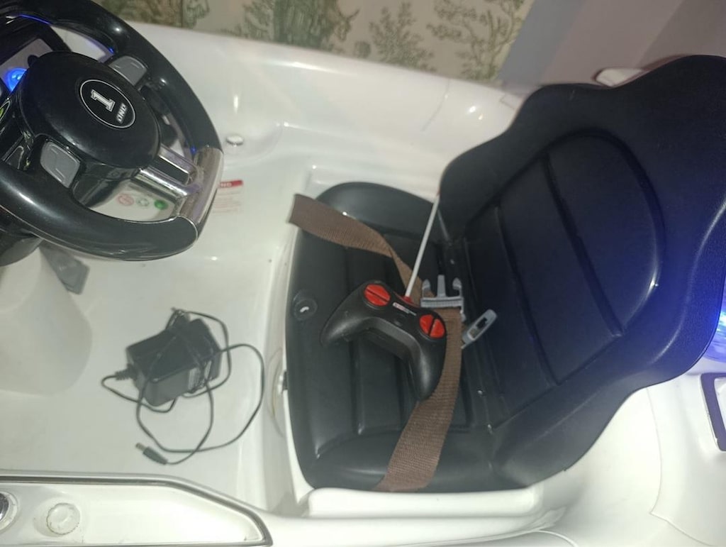 Akülü araba uzaktan kumandalı 12 volt - 3