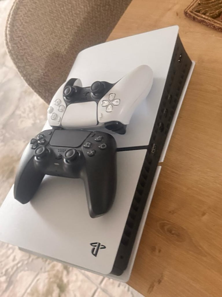 Ps5 slim digital 825 gb - 3