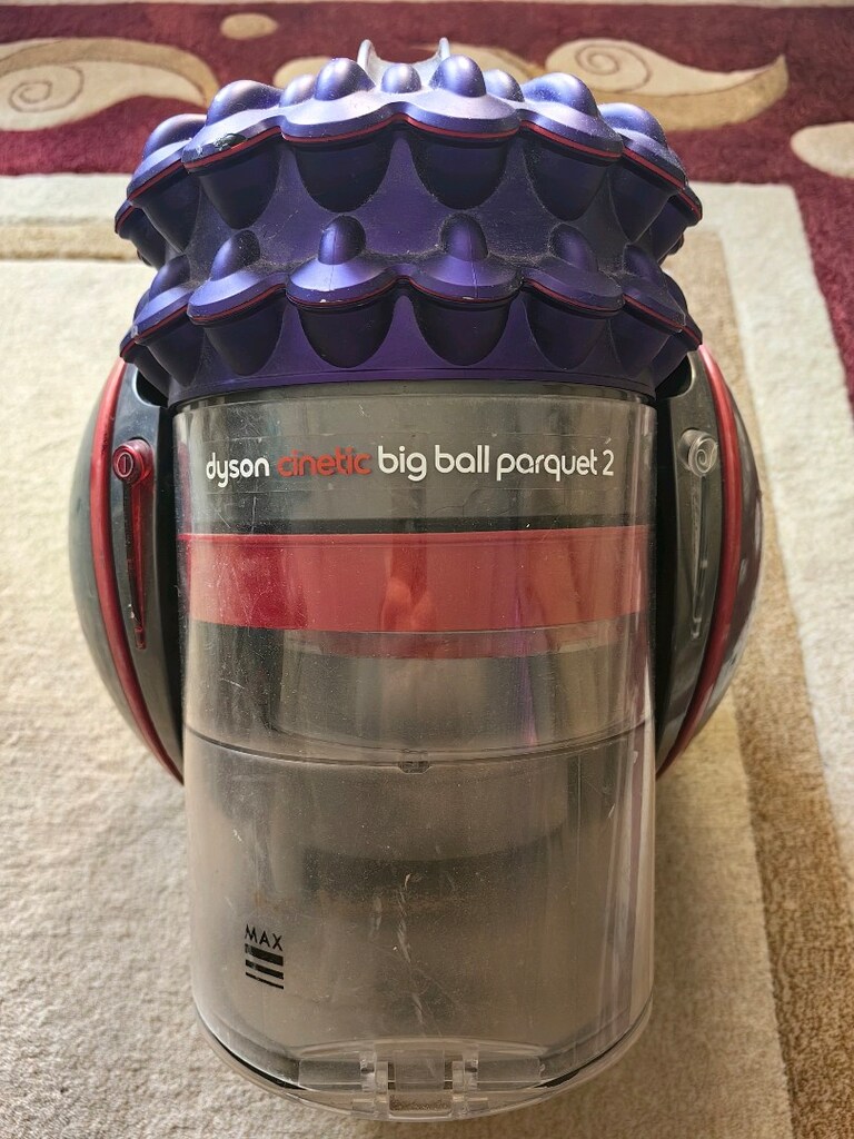 dyson cinetic big ball parquet 2 sorunsuz çalışıyor diğer parçalar yok - 5