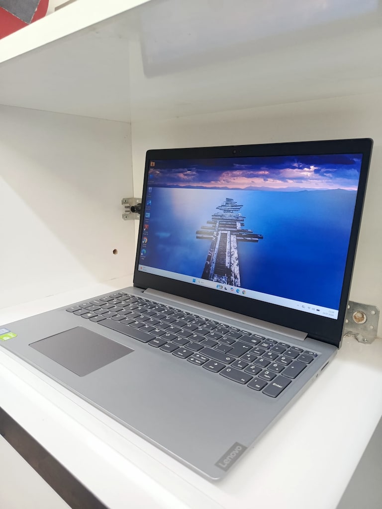 LENOVO İ5 8265U İŞLEMCİ 15.6" İNÇ + 2GB EKRAN KARTI + 8GB RAM LAPTOP - 14