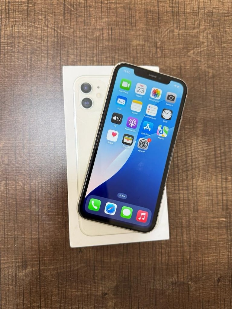 İPHONE 11 BEYAZ 128 GB HATASIZ YURTİÇİ KUTULU FATURALI. PİL SAĞLIĞI 88 - 5