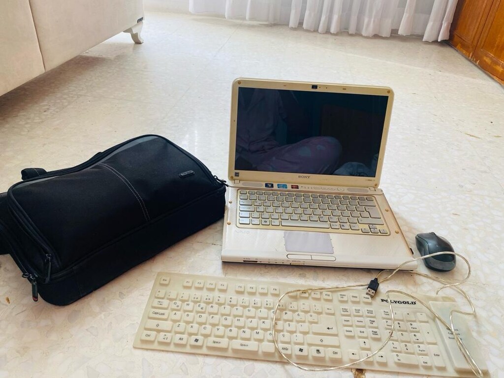 Sony laptop - 7