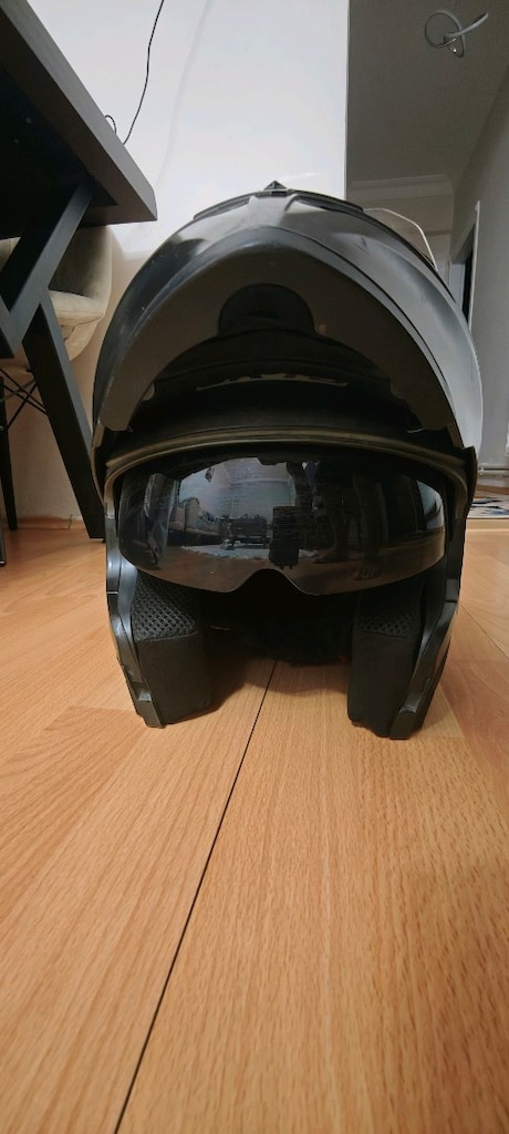 Çene açılır kask - 2