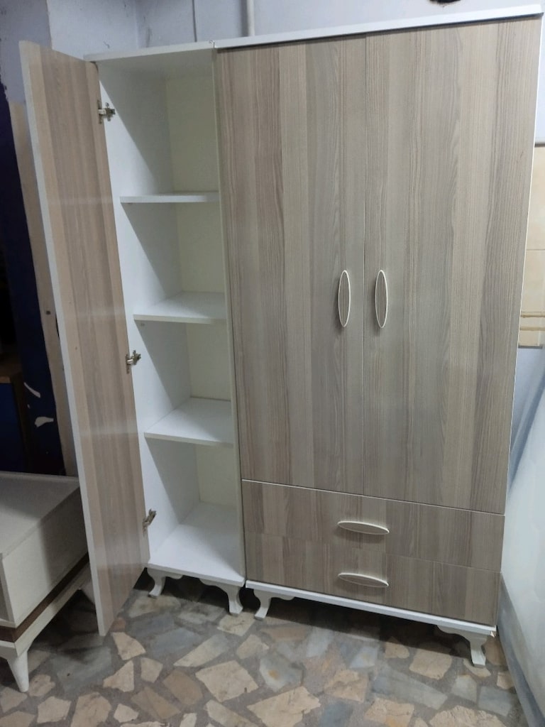 üç kapılı elbise dolabı adrese teslim - 2