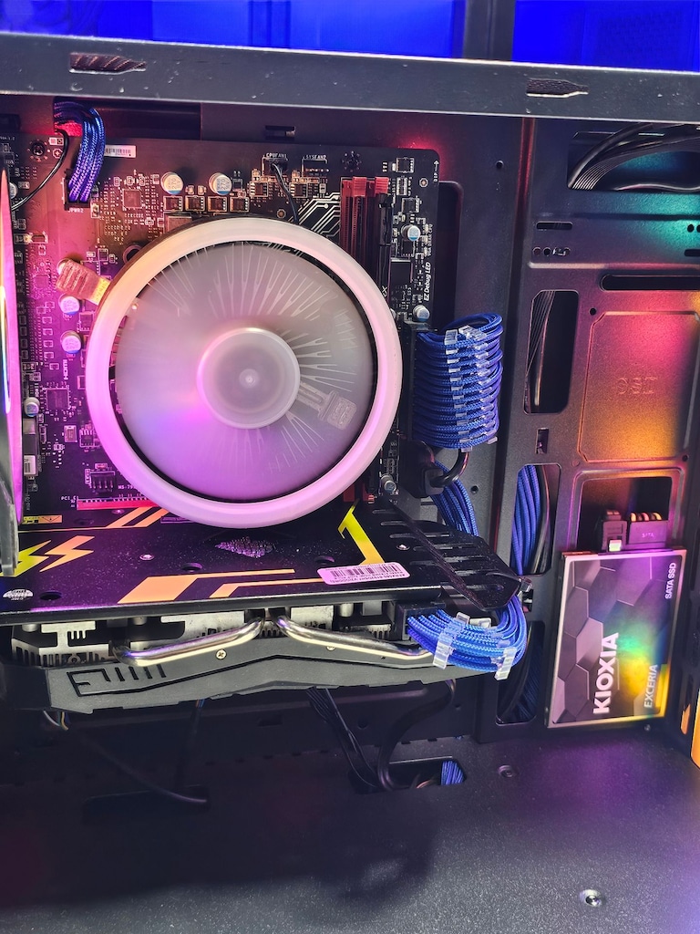 i5 6500 - GTX 1060 3GB - 16GB RAM - 480GB SSD - 7