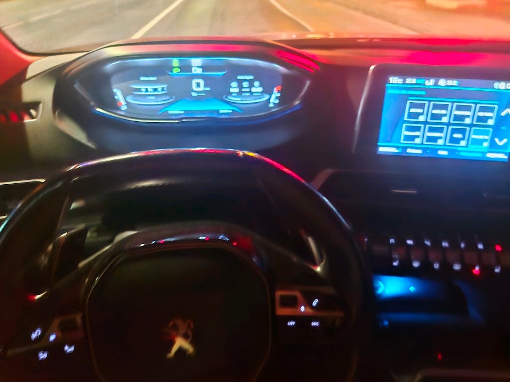 peugeout 3008 ,2019 model, 1.5 bluehdi aktif life prime edition eat6 - 11