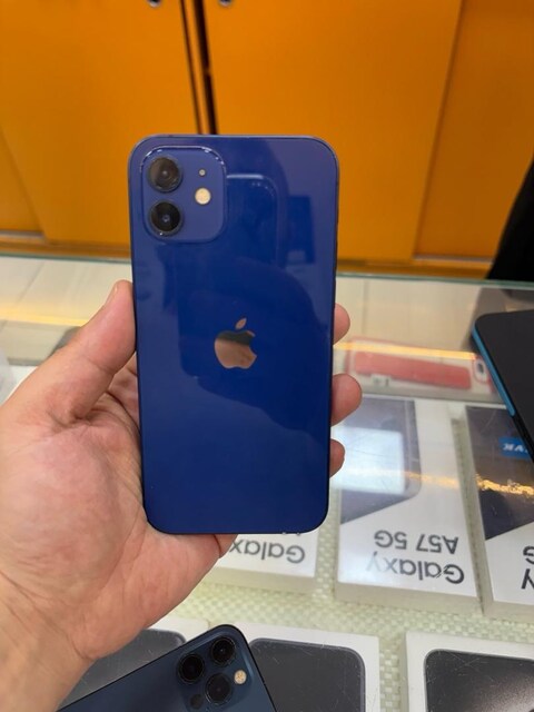 iPhone 12