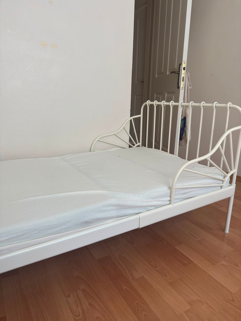 2 adet Minnen/Luröy çocuk karyolası, 80X200, teki 5500 ikisi 11bin - 3