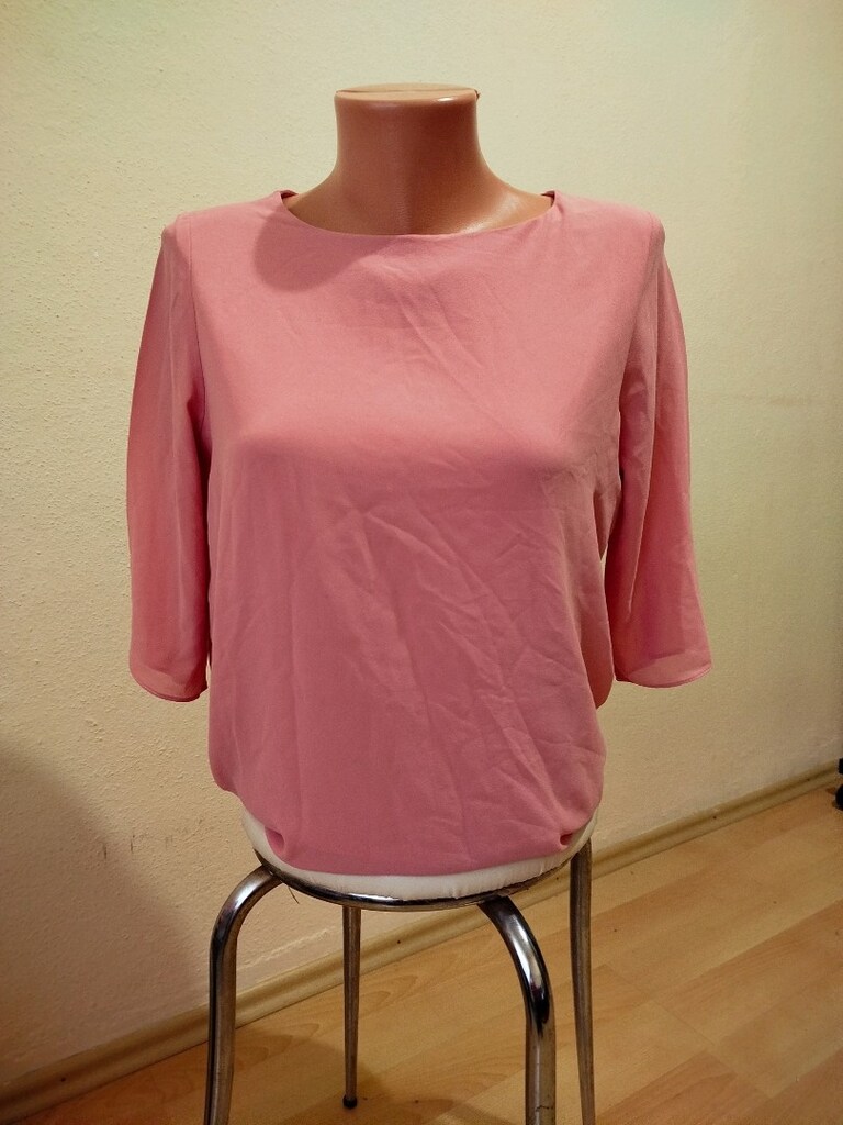 Yeni gibi yanları yırtmaçlı astarlı çok zarıf bluz boy ön 65 cm - 5