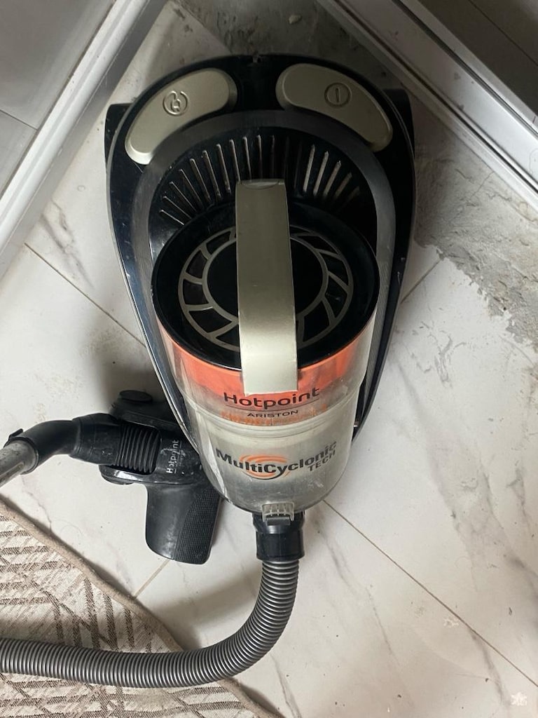 Elektrik süpürgesi Hotpoint - 4