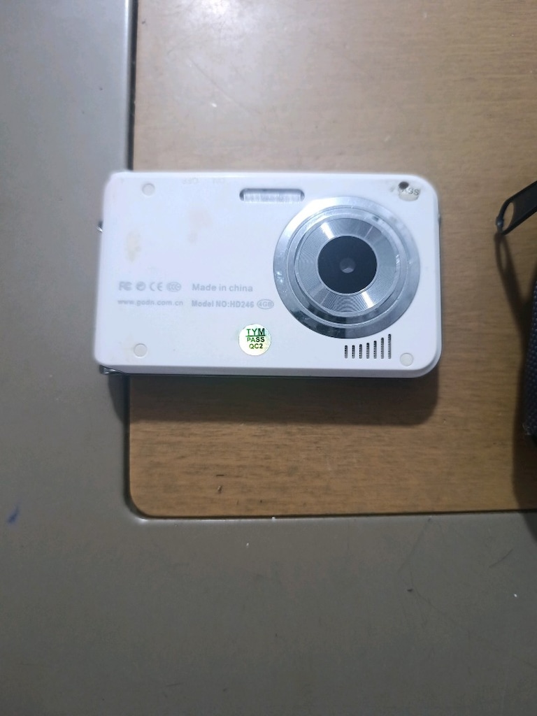 Kılıflı Retro El Konsolu ve Multimedya Oynatıcı (QOOO HD246) - Adaptör - 5