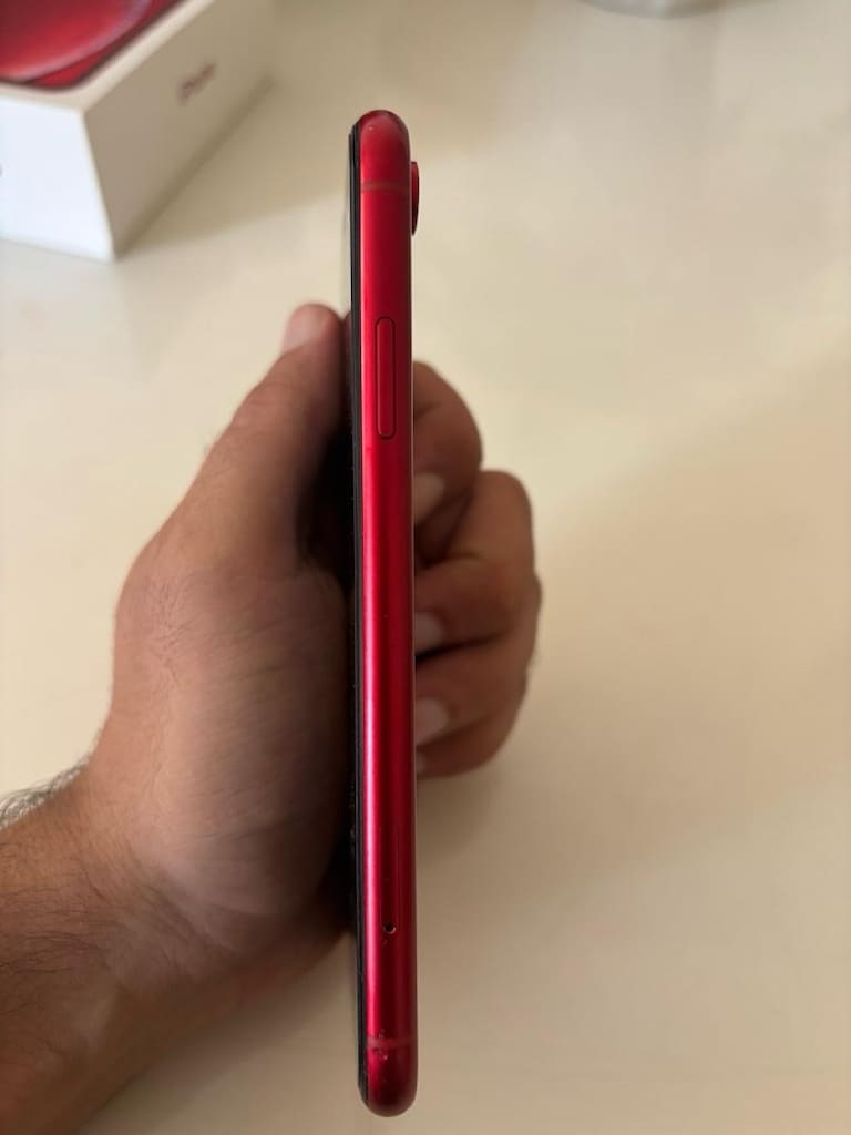 ACİL SATILIK İPHONE 64 GB XR RED - 4