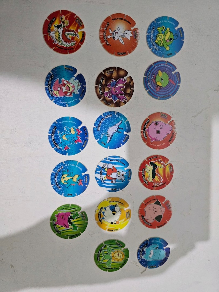 pokemon ve digimon tasolari