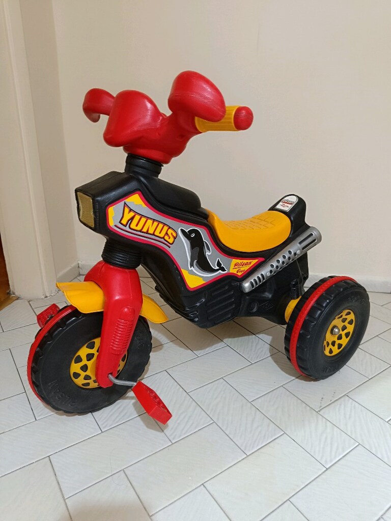 ÜÇ TEKERLEKLİ, YENİ GİBİ, TEMİZ,SATILIK MOTO ÇOCUK BİSİKLETİİ. - 2