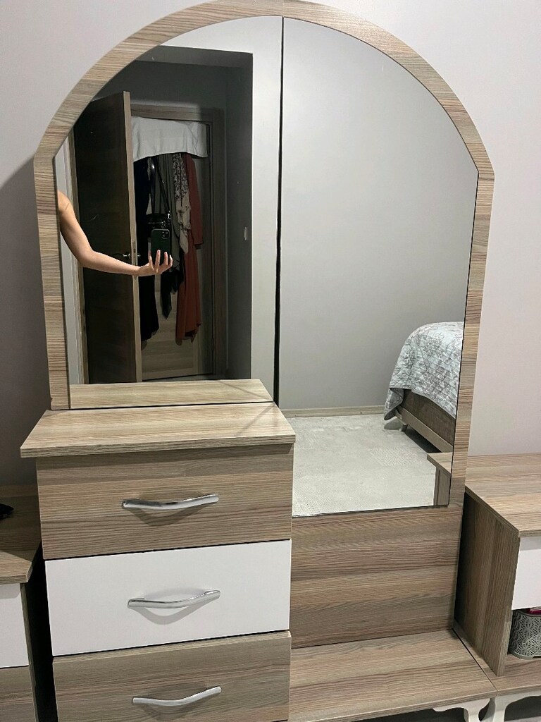 sürgülü 4 kapılı gardrop, 2 adet komodin, Aynalı 3 cekmeceli komodin - 4