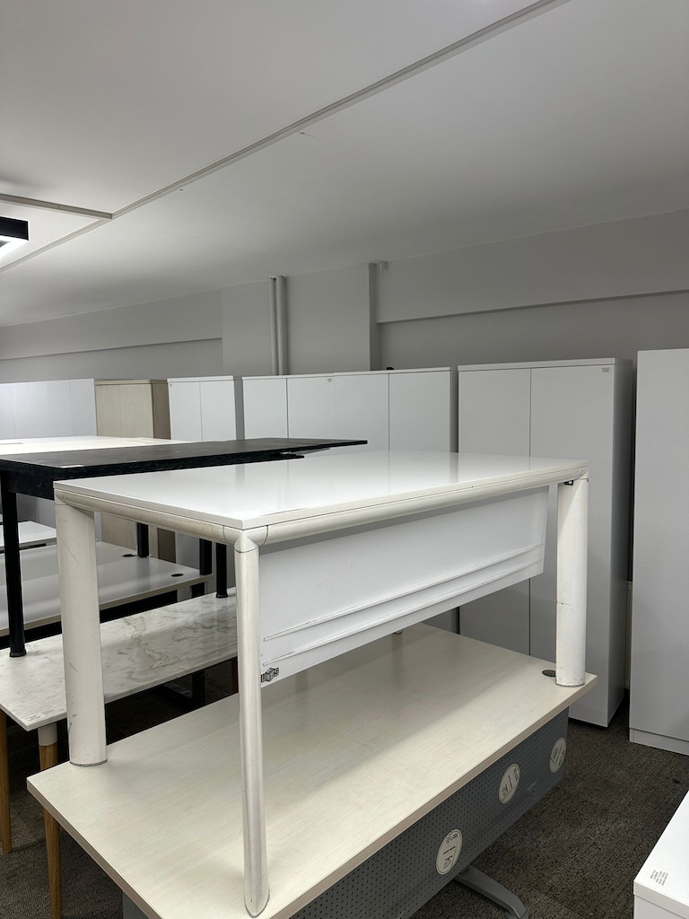 KLAS OFİS ÜSKÜDAR 140x80 BİREYSEL ÇALIŞMA MASASI İKİNCİ EL - 2