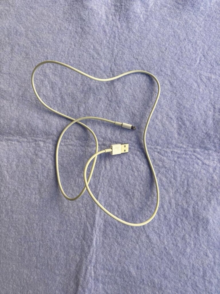 orjinal adaptör ve şarj kablosu - 3