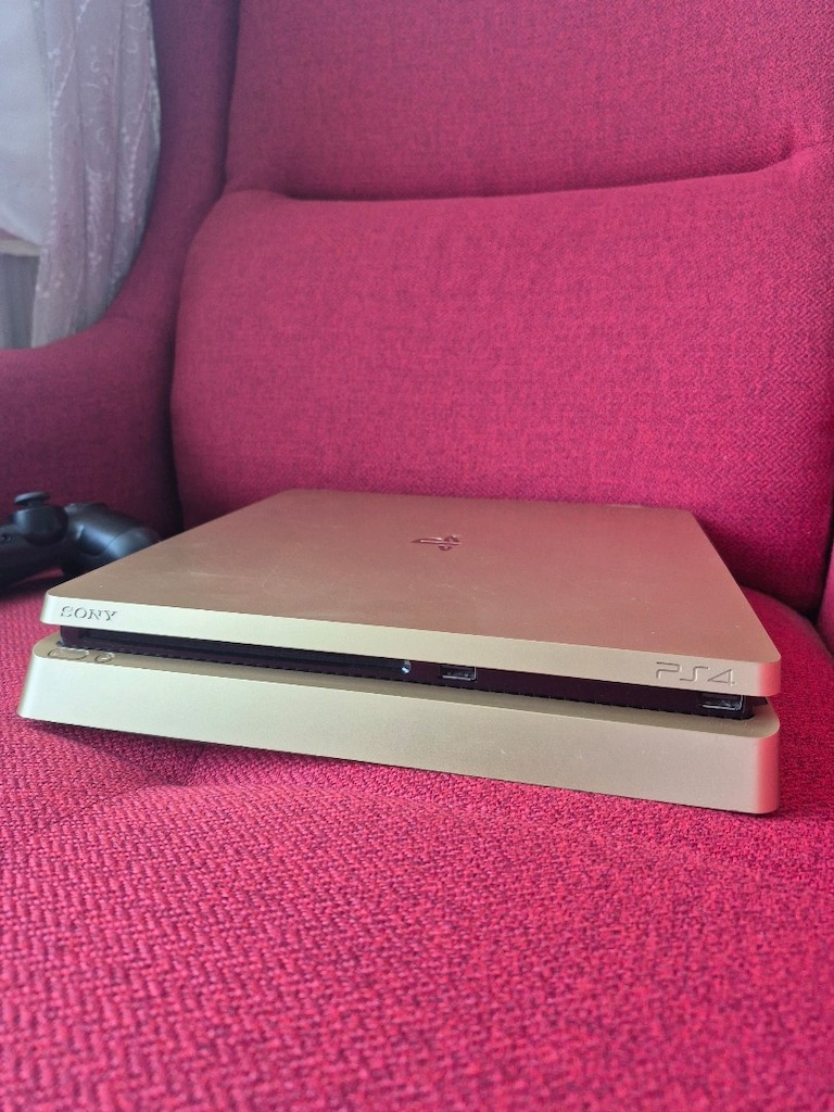 Playstation 4 Slim Gold 500GB Sürüm 12.02 - 2