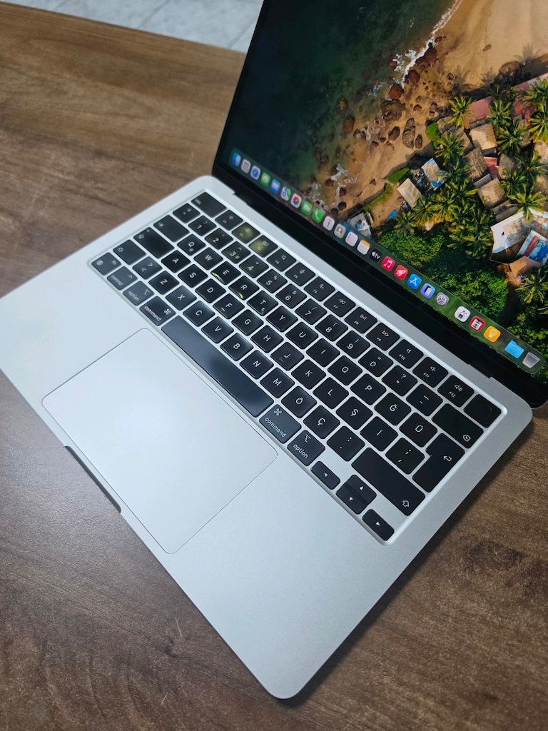 Macbook air m2 16 gb 1 tb - 2