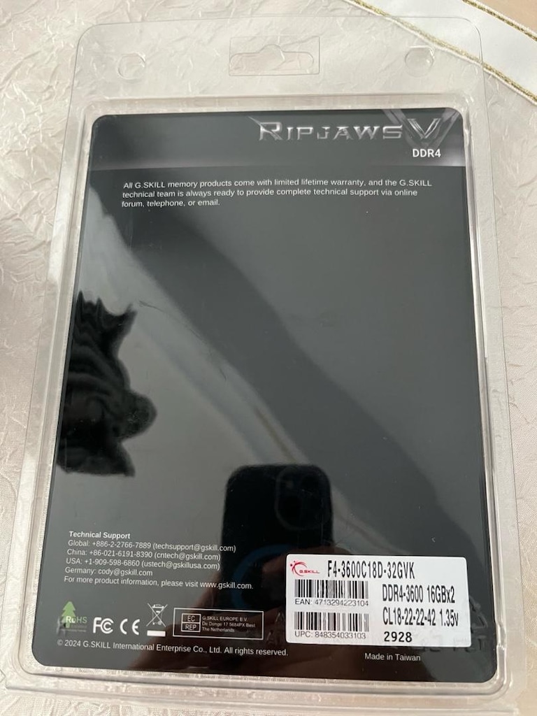 GSKILL RipjawsV DDR4 32GB RAM - 2