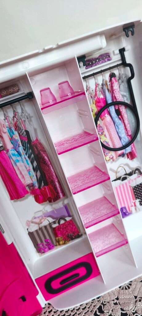 Barbie nin Pembe Gardırobu - 4