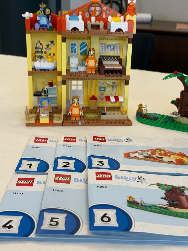 LEGO 11203 - Bluey’s Family House - 5