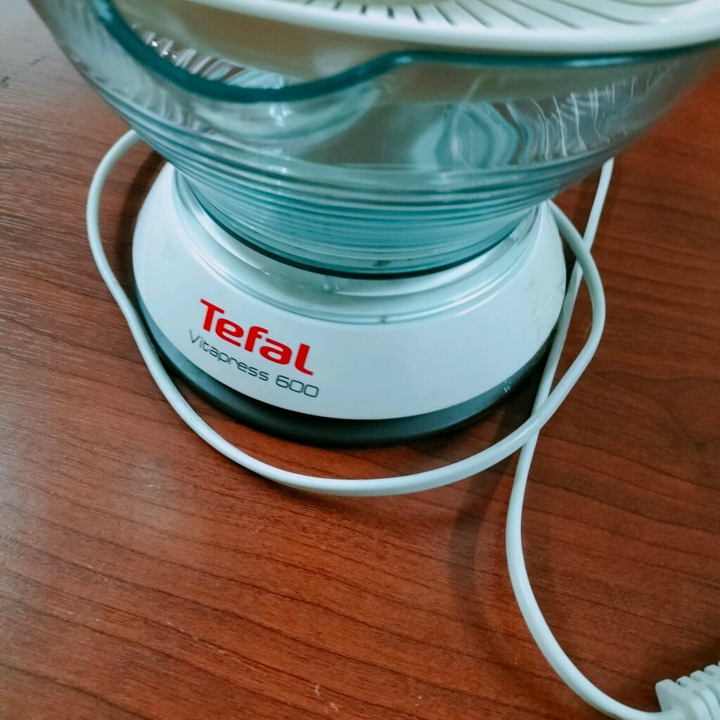 Tefal.Vitapress 600Bozuk.Motoru yanmış.İster yaptır ister parça kullan - 2