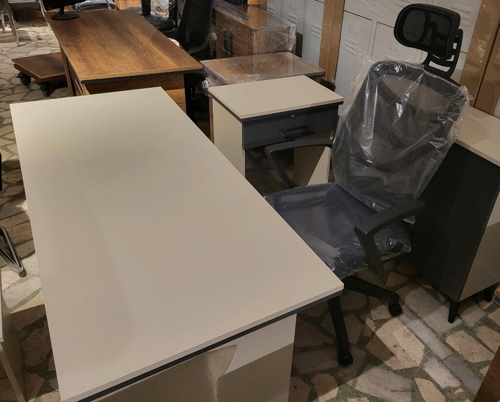 OFİS MASA VE SANDALYE TAKIMI - 5