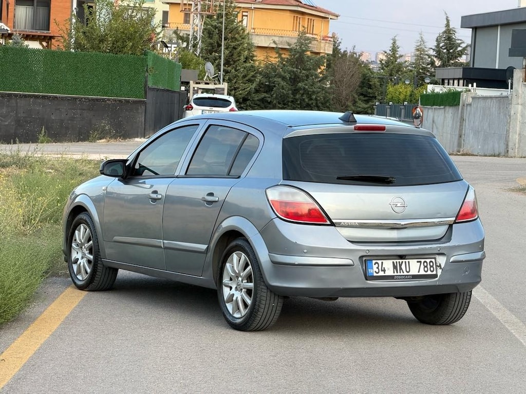 MEMURDAN 2006 OPEL ASTRA H 1.6 TWINPORT - OTOMATİK - 136.000 KM - 3