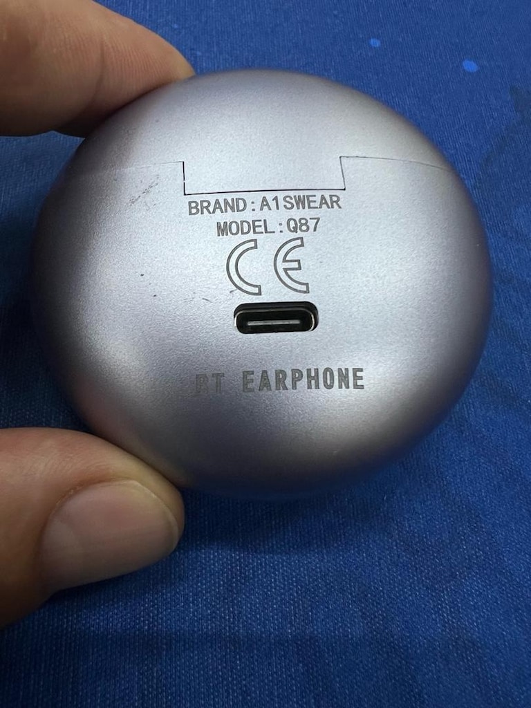 brand A1 Swear Q87 kulaklık ŞARJ KUTUSU - 3