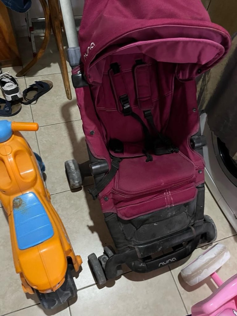 Bebek arabası 2 bisiklet hepsi 1000₺ - 6
