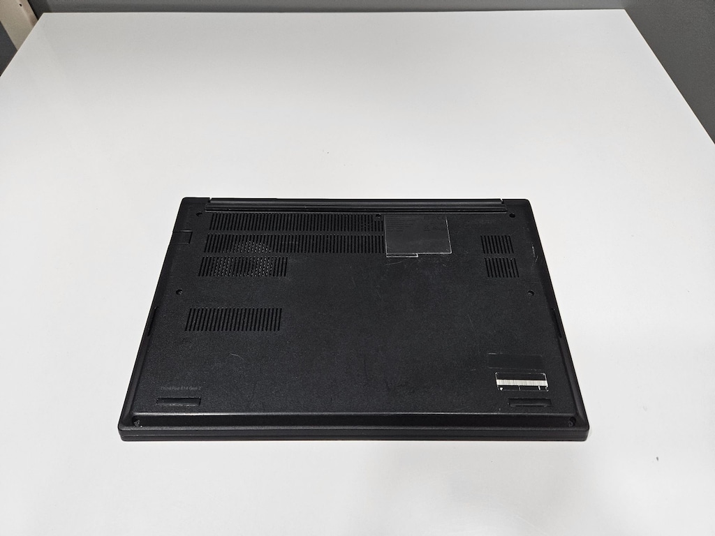 LENOVO THİNKPAD E14 - İ7 11.NESİL - 16 GB RAM- MX 450 2 GB - 6