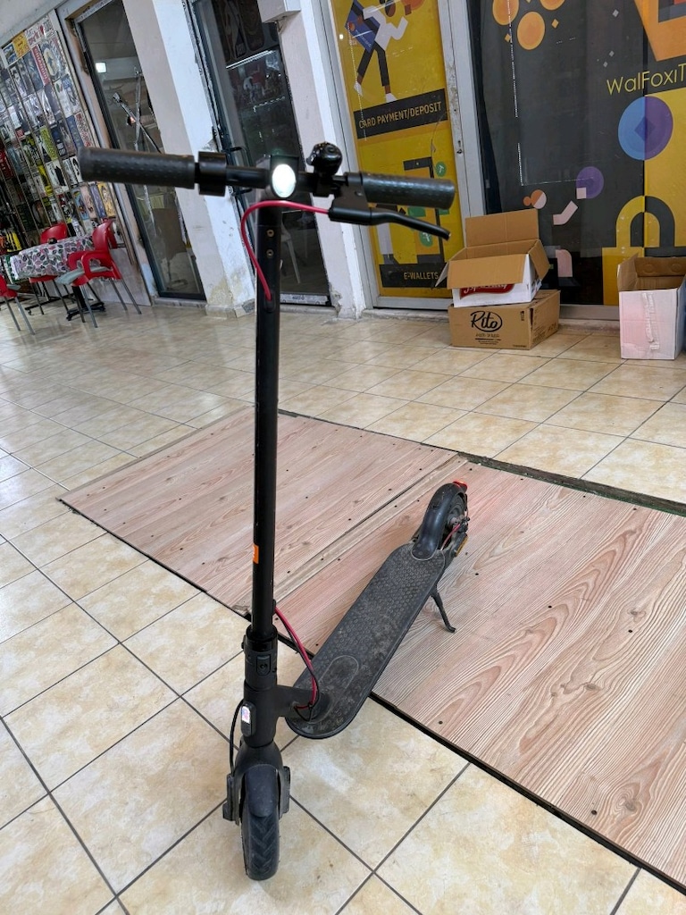 XIAOMI SCOOTER PRO 3 - 4