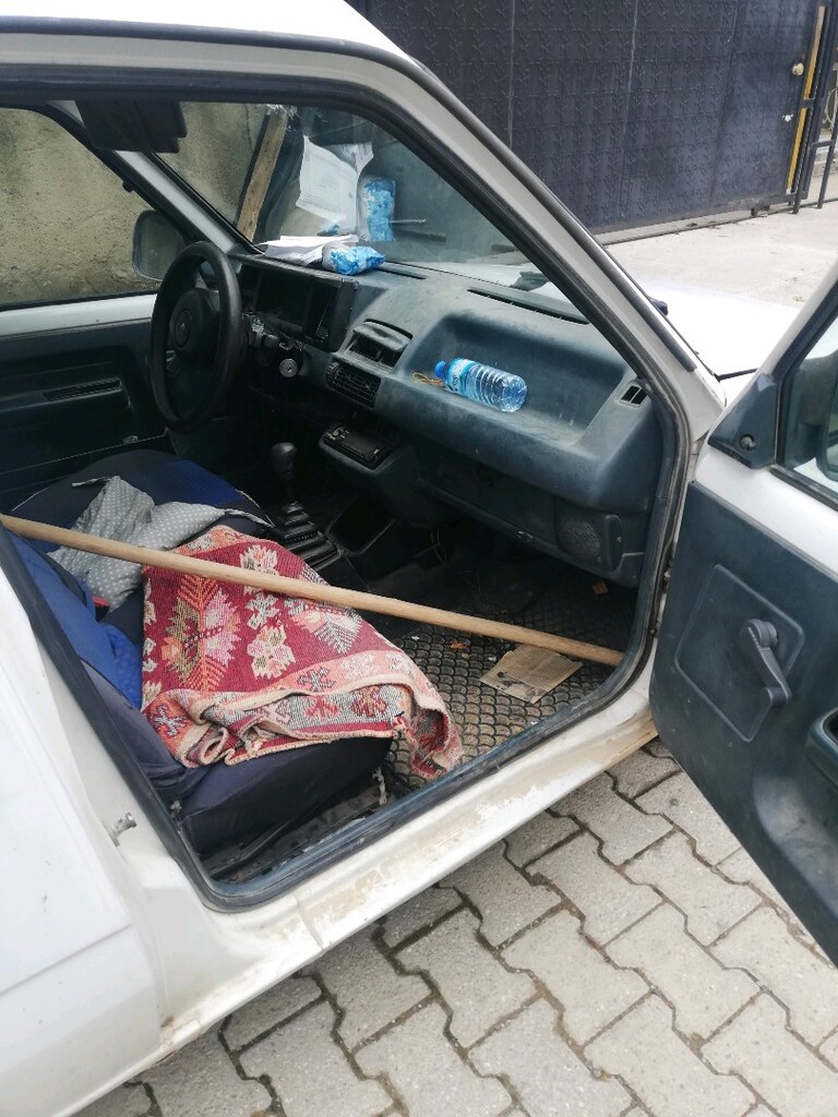 97 model Renault express 1.4 - 7