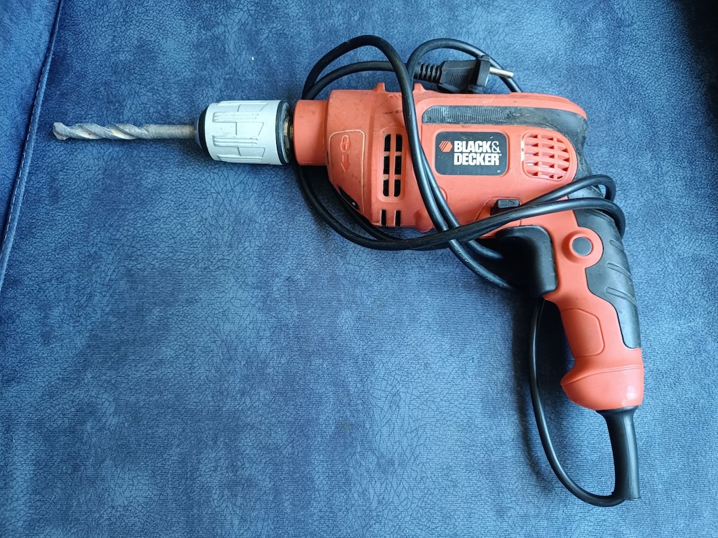 Black+Decker 710 Watt Darbeli Matkap (CD714CREW2) - 2