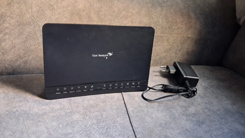 TP-Link Archer C5v AC1200 Dual Band Fiber Modem / Router