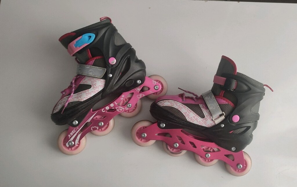 Pembe ve Siyah Paten - 2