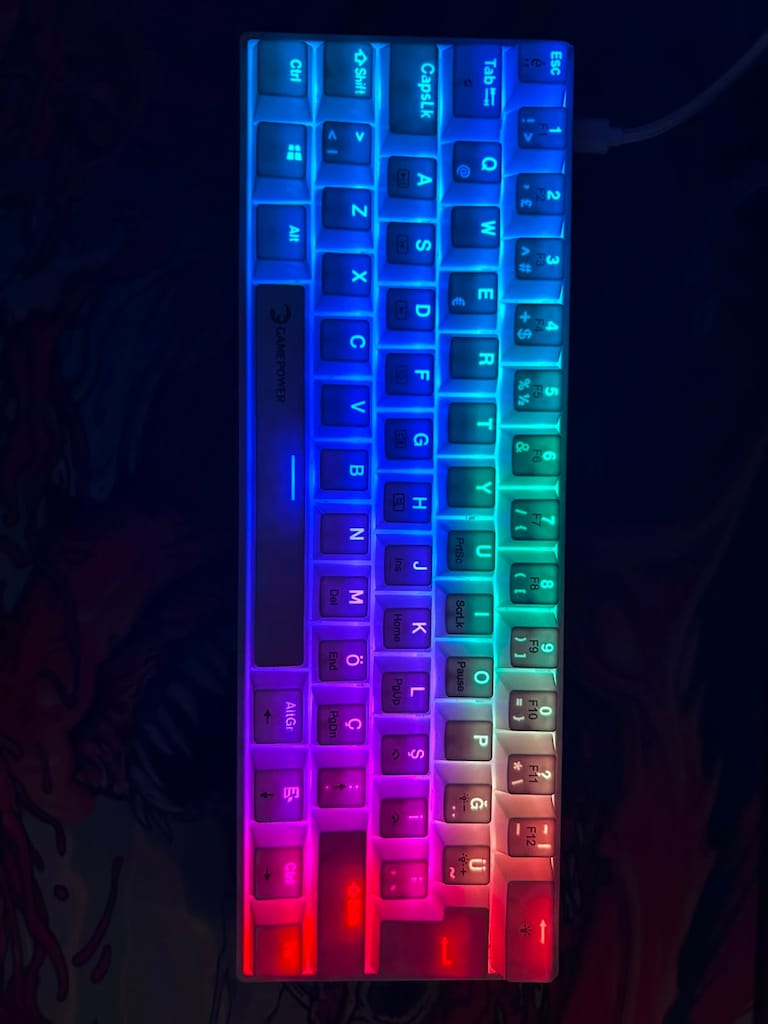 2.5 Yıl Garantili GamePower Lyra %60 RGB Mekanik Klavye - 5