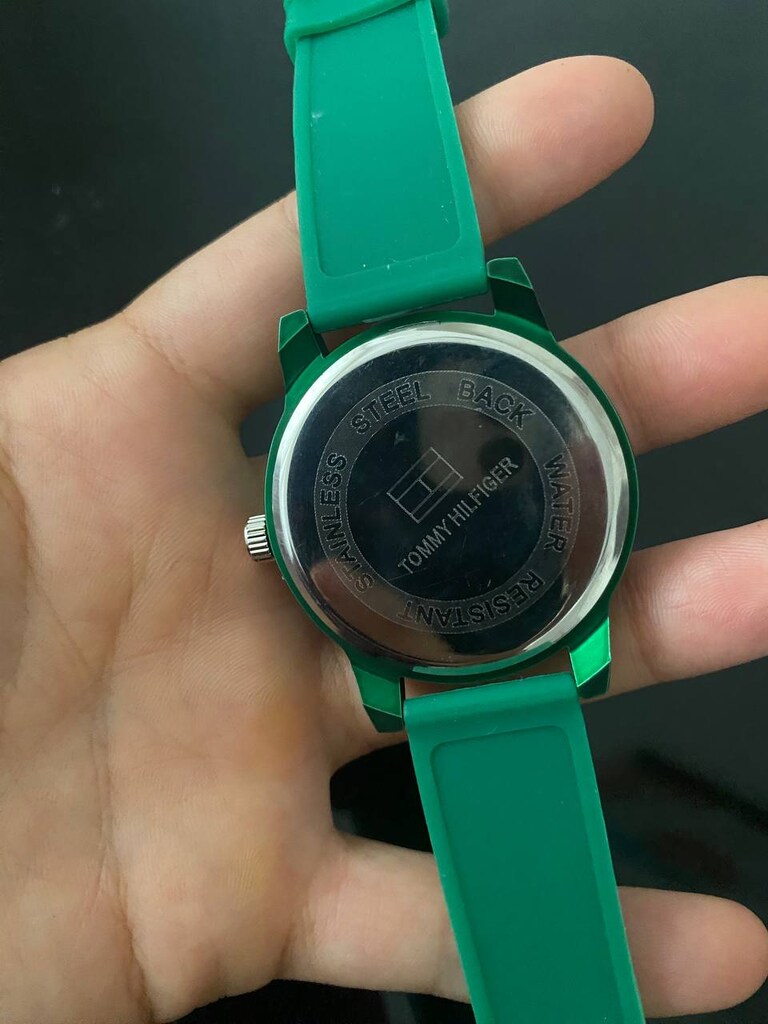 sıfır & kutulu Tommy Hilfiger Erkek Kol Saati - Silikon Kordon - 3