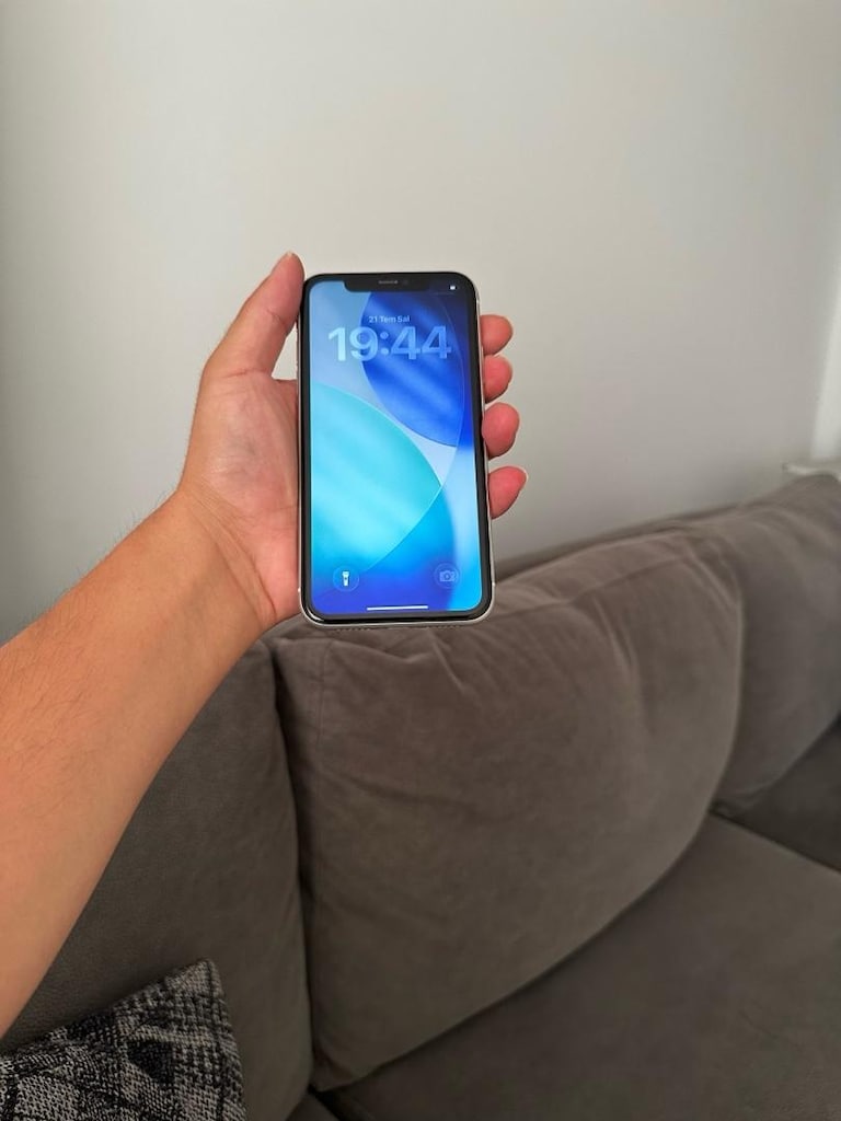 TEMİZ SORUNSUZ İPHONE 11 128 GB BEYAZ RENK TELEFON - 3
