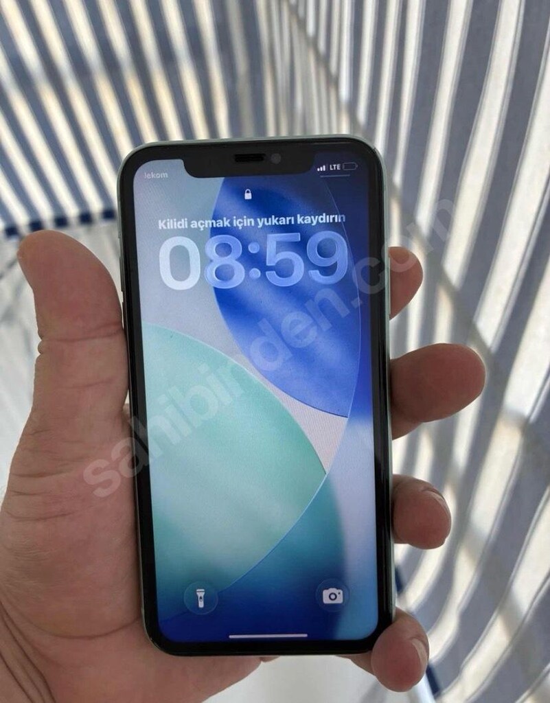 İphone 11 128GB TR FATURALI KUTULU YEŞİL - 4