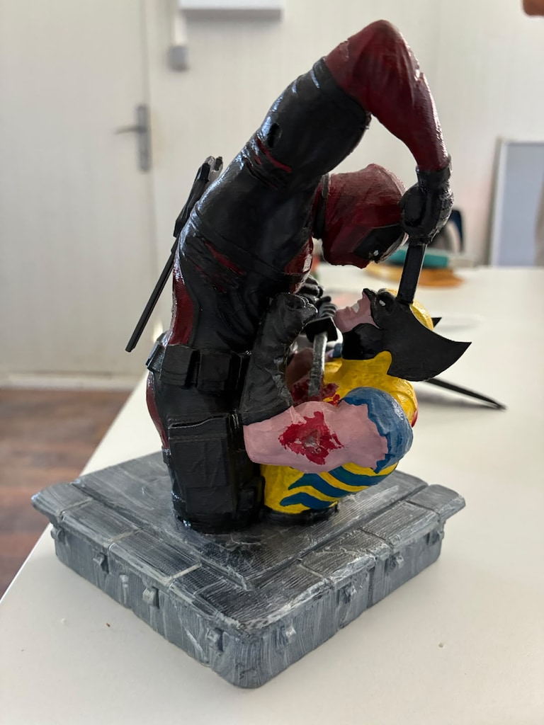 Deadpool vs Wolverine 3D Baskı Diorama Figür - Elle Boyalı Sahne