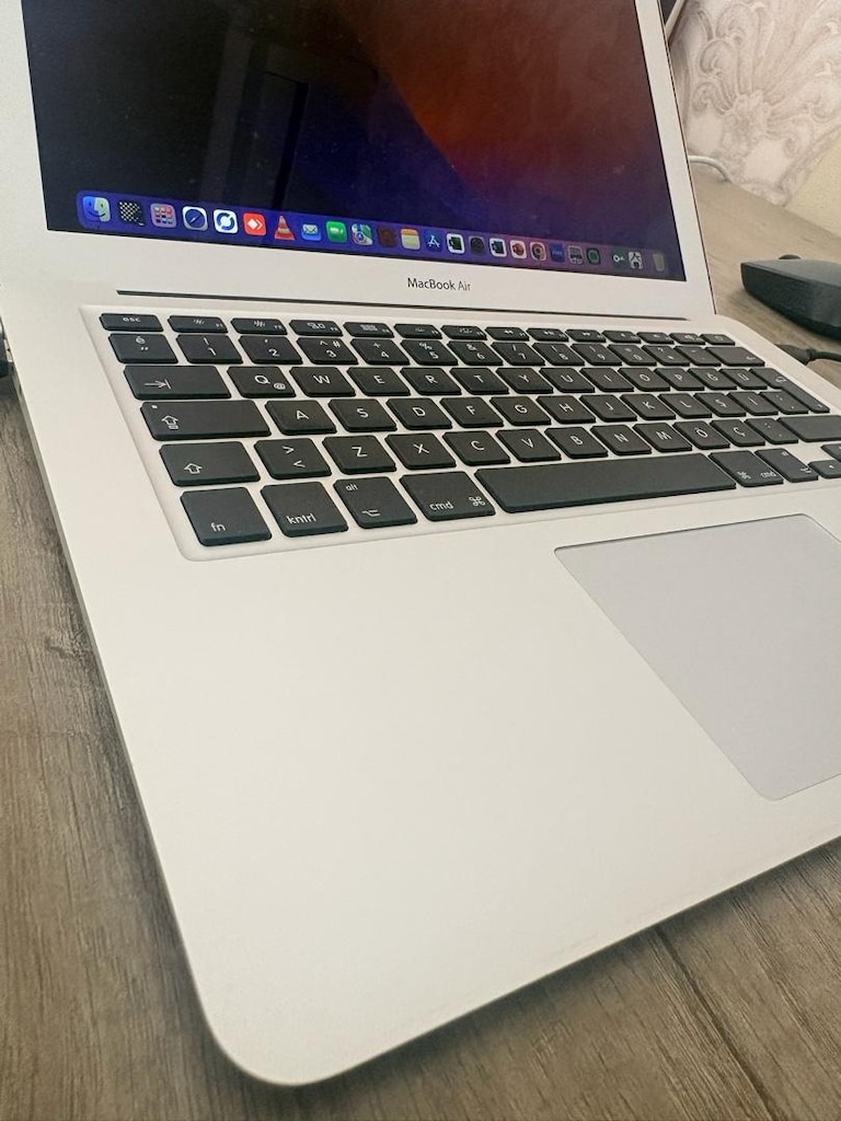 Apple Mac book Air A1466 model 500 gb yükseltilmiş ssd-2.2 ghz i7 iş. - 8